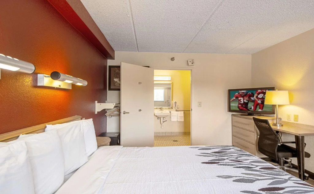 Red Roof Inn Canton