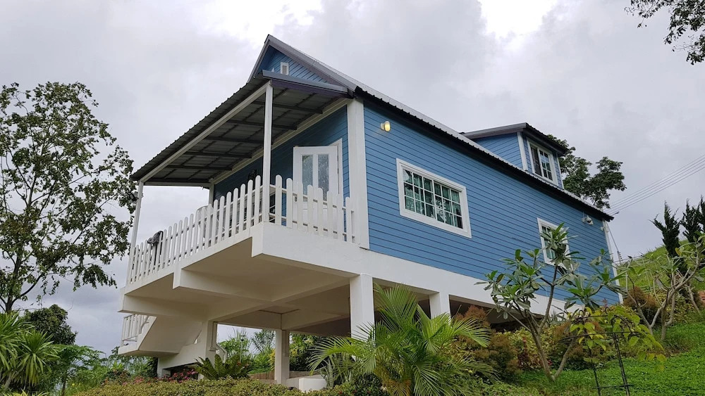 Tip House