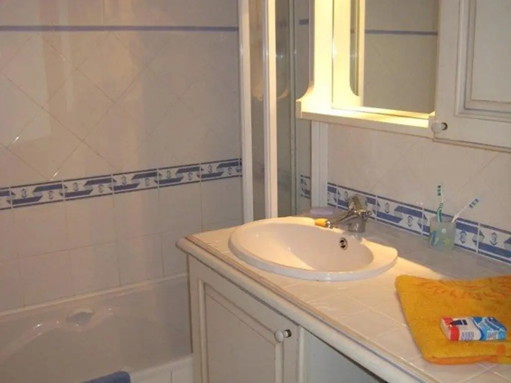 Appartement Cavalaire-sur-Mer, 3 pièces, 6 personnes - FR-1-100-206