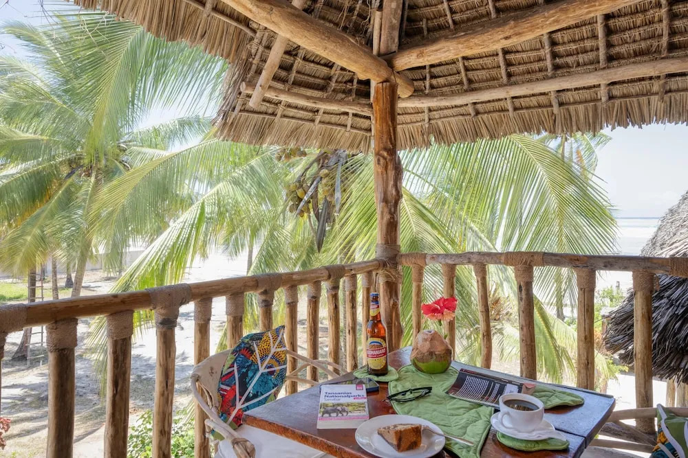 Shanuo Beach Bungalows
