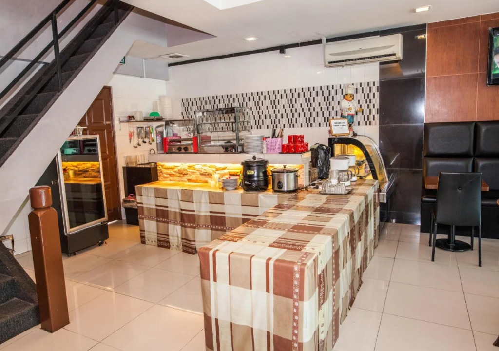 Yomi Hotel