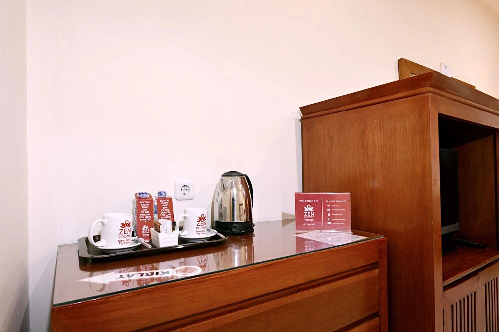 ZEN Rooms Pejaten Raya