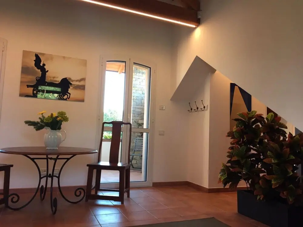 Villa Il Grotto - 3 Br Villa