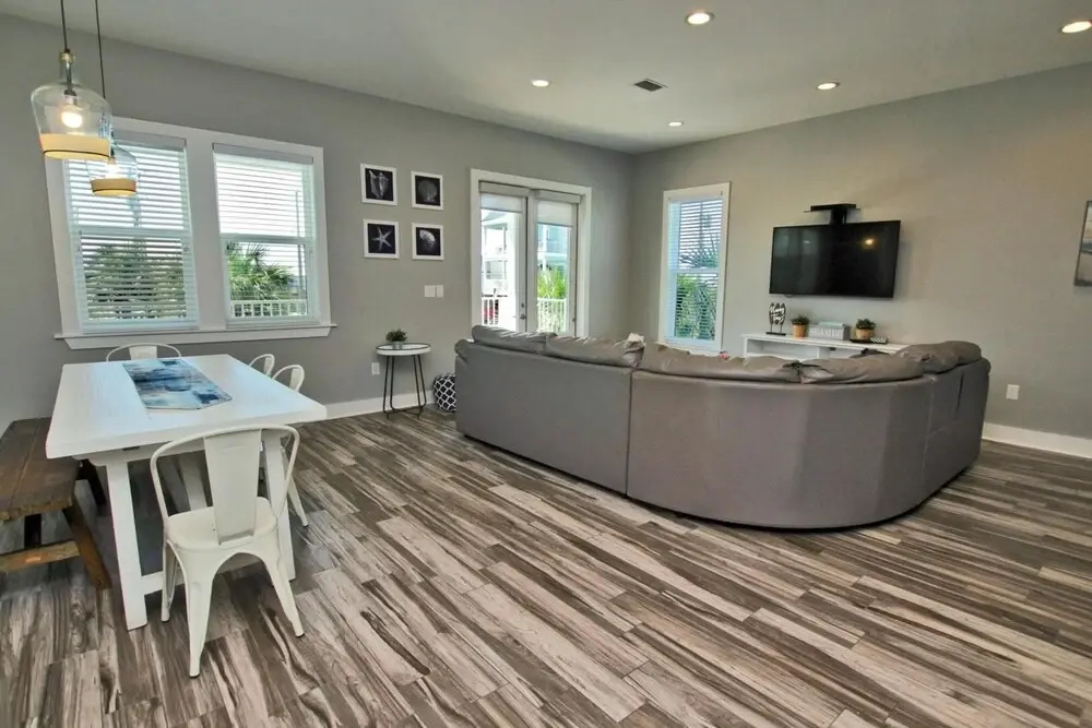 Hang 10 East Point Cottages Unit H by Youngs Suncoast