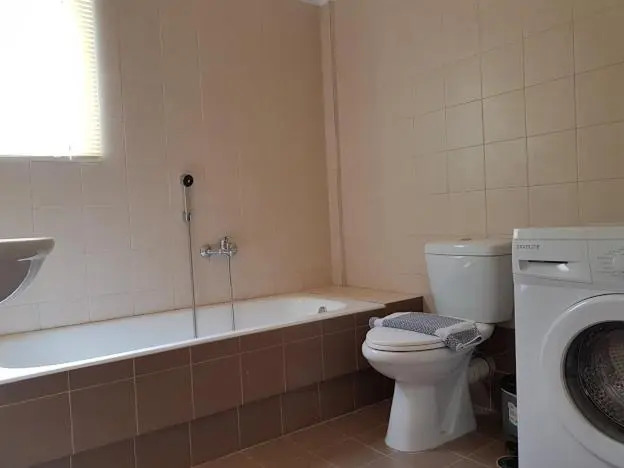 Errathens Zephyr Apartment - Athens Center, 3 Bd, 1 Bath