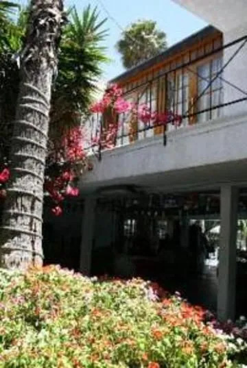LA Adventurer Hotel