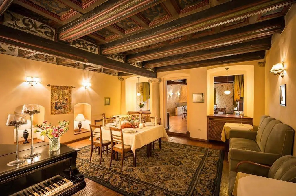Vincent OldTown Apartments