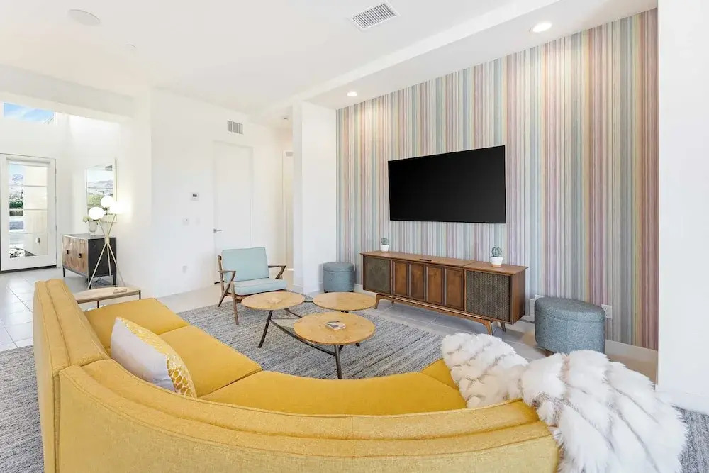 Lumen at Tahquitz: New Build With Pool, Fire Pit & Designer Interiors