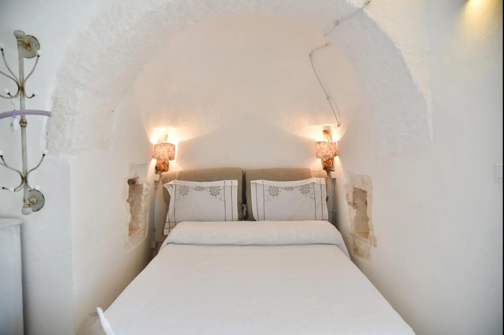Trullo Albamarina with sea view Pool