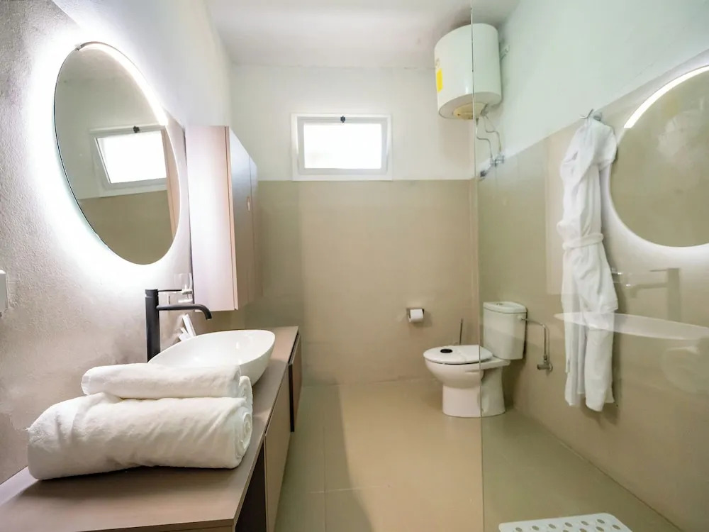 Heliconia Park Hotel & Golf Resort