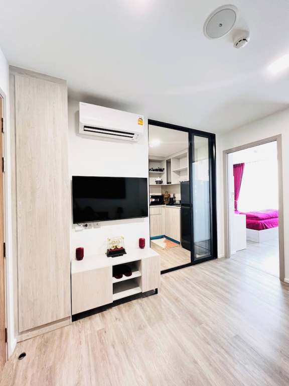 Luxurious 1 and Half Bedroom Condo With Resort-style Amenities in Nonthaburi