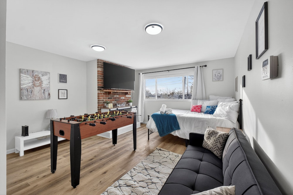 Spacious 3BR House in St. Louis