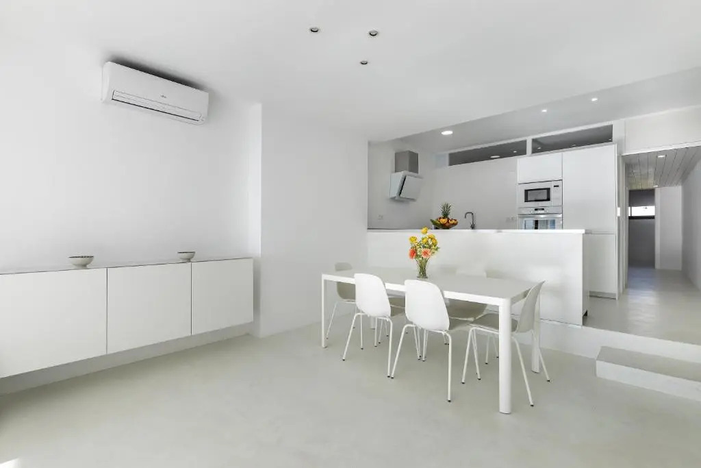 Beachfront apartment in Alcudia beach CB 3