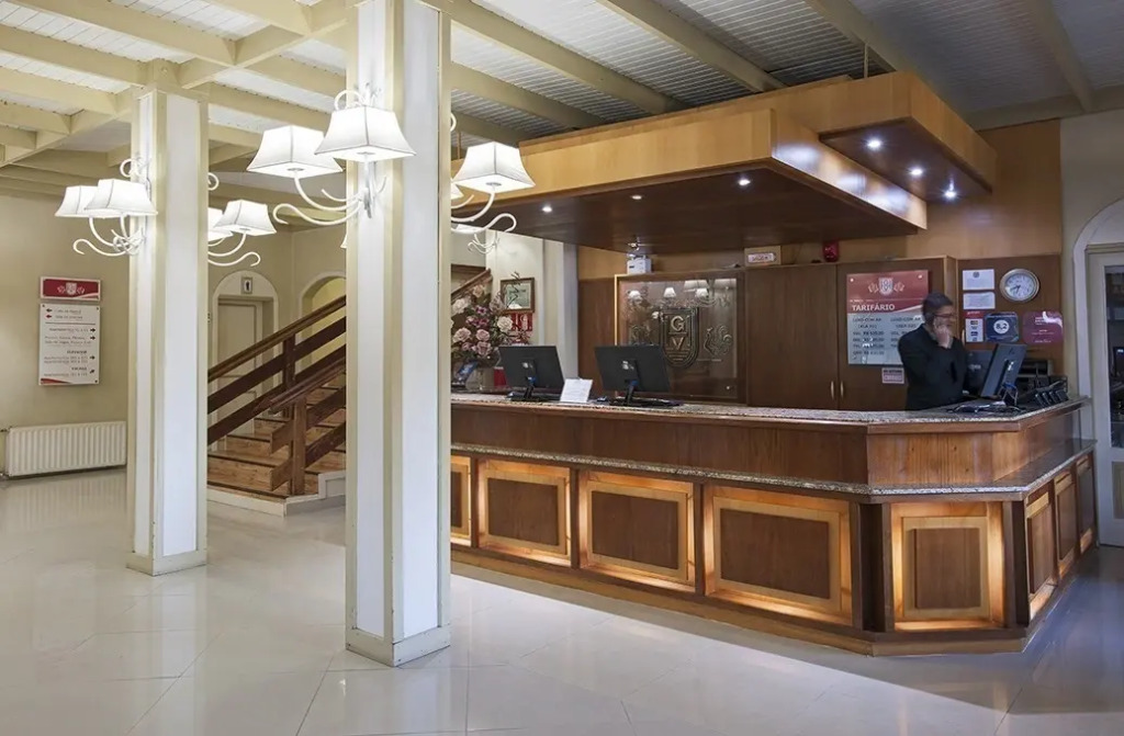 Hotel Galo Vermelho