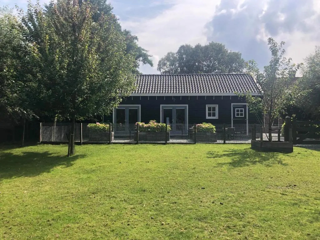 Flora’s B&B