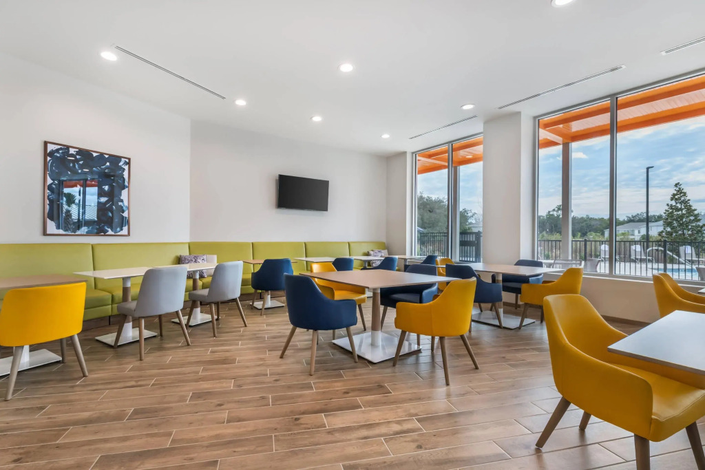 Comfort Inn & Suites Orlando Sanford Airport