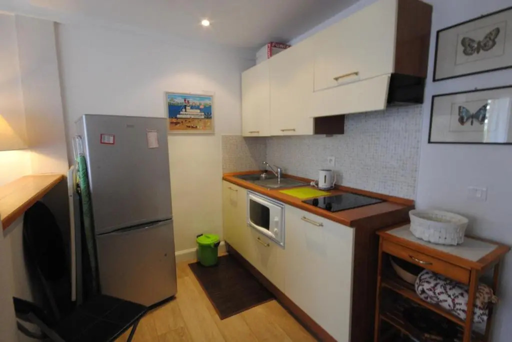 Le Palais Rouaze / Beg4012 / 2p