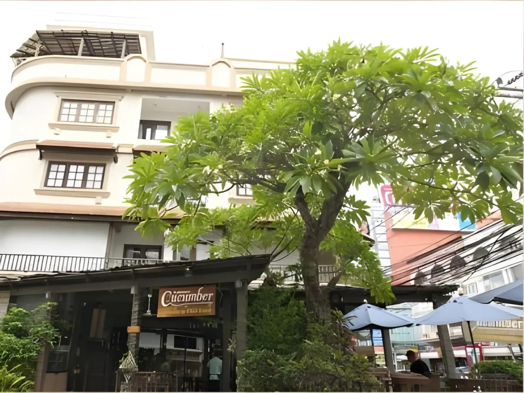 Cucumber Inn