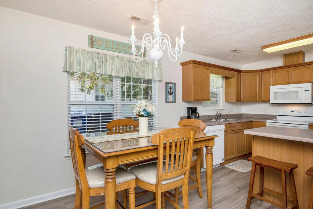 A Lucky Break by Oak Island Accommodations