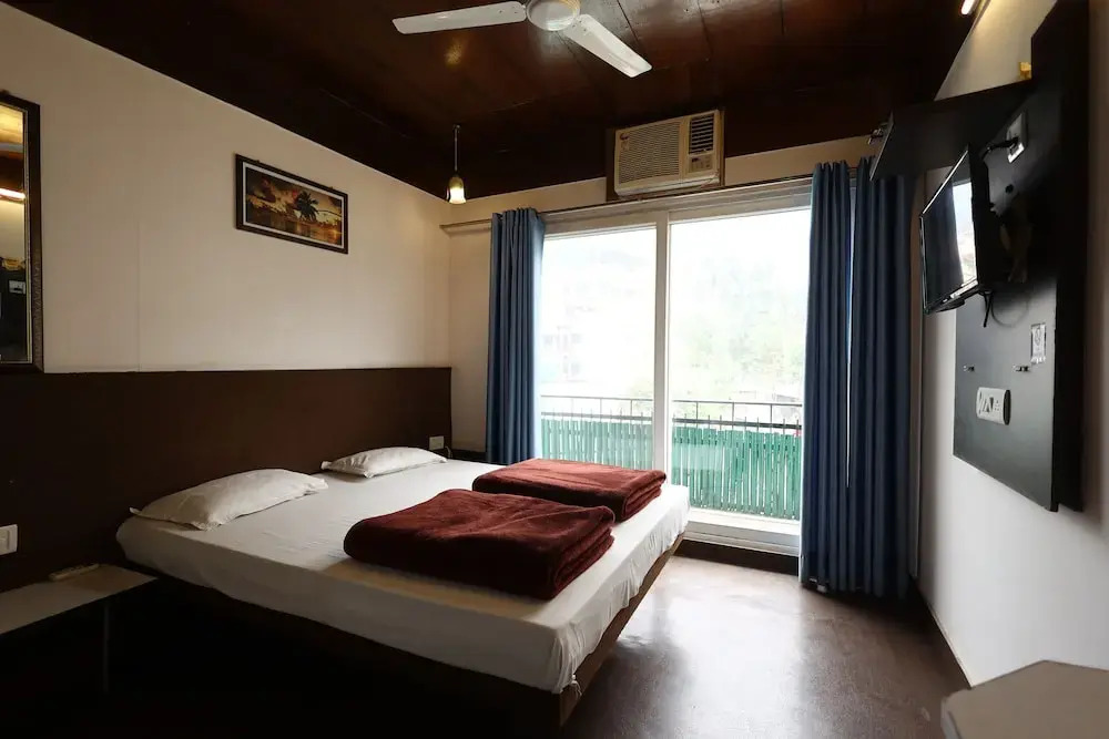 Hotel Moksha