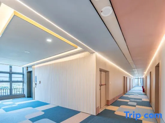 HanTing Hotel (Zhuhai North Railway Station Baolongcheng)