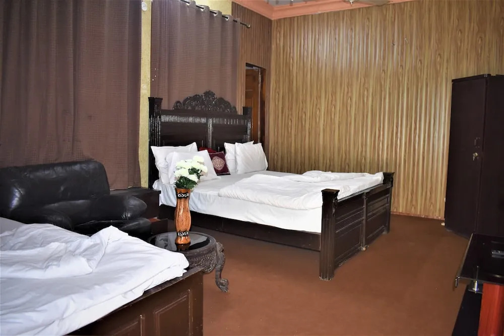17 Guest House