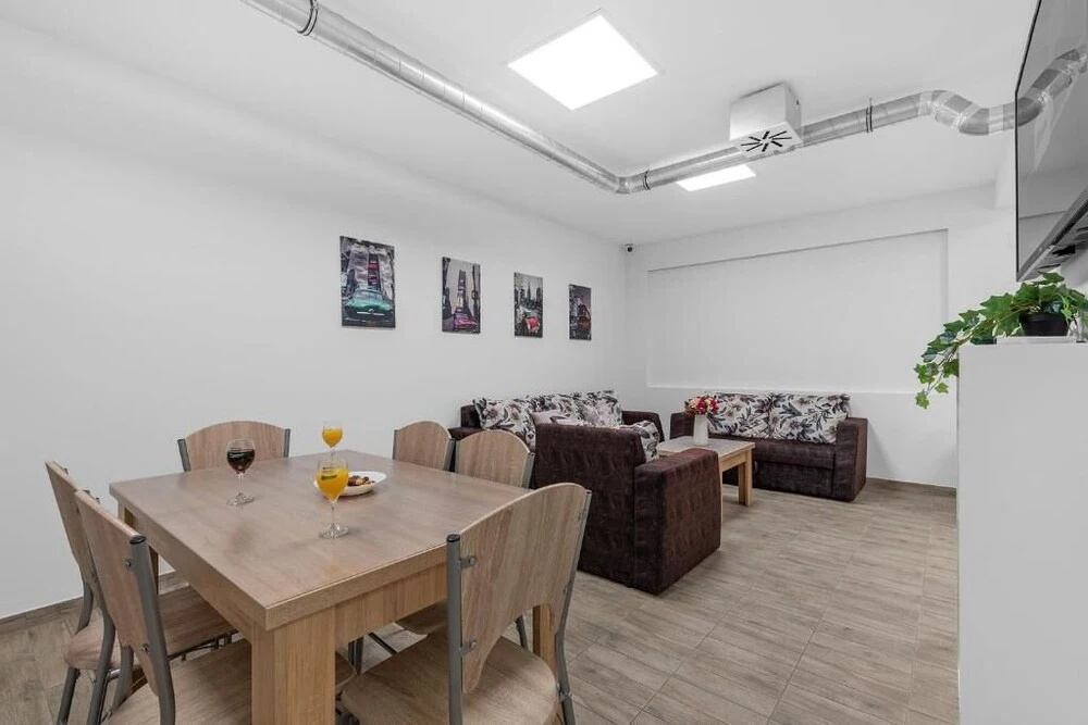 Hostel Elli