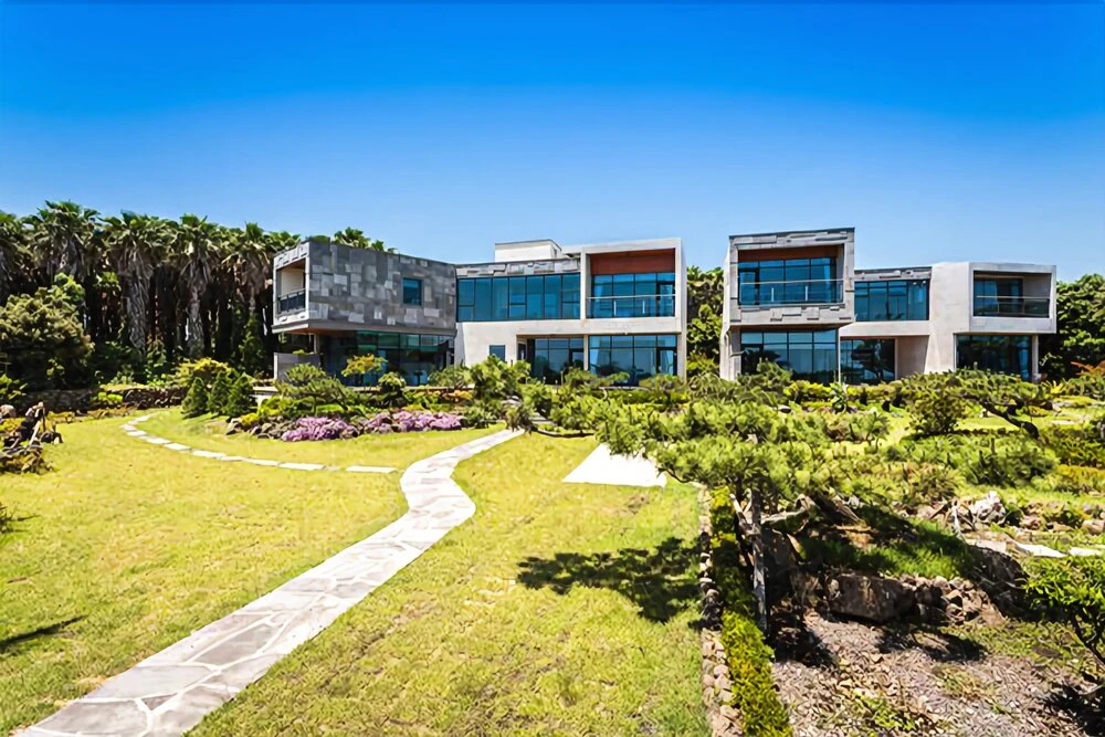 Seogwipo Co Beach Familia Pension