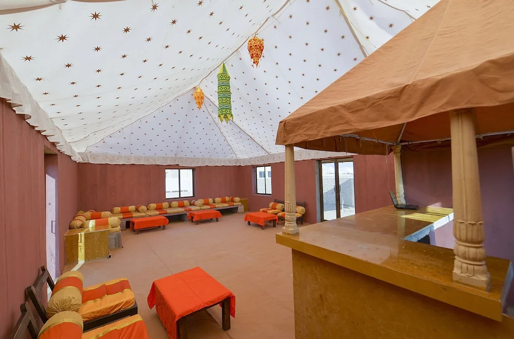 Camp e Khas