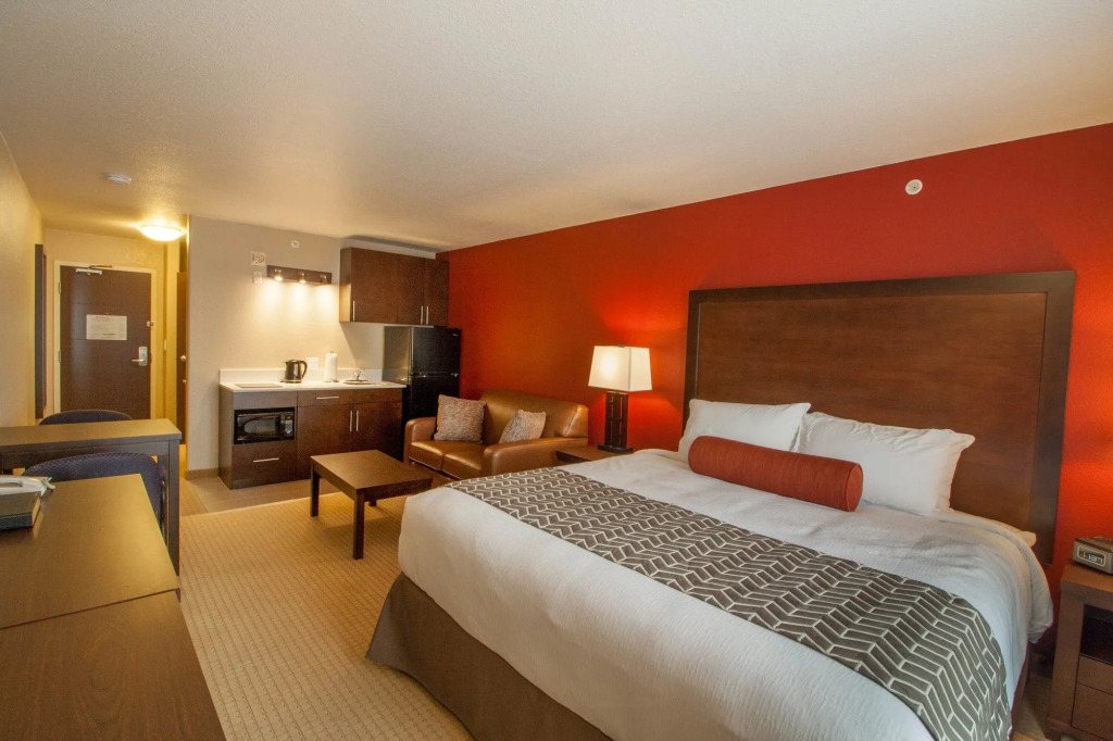 The Kanata Inns Invermere