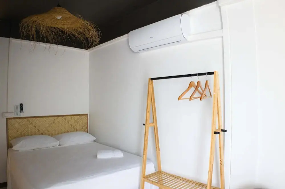 Airport Manini Lodge Studio 10