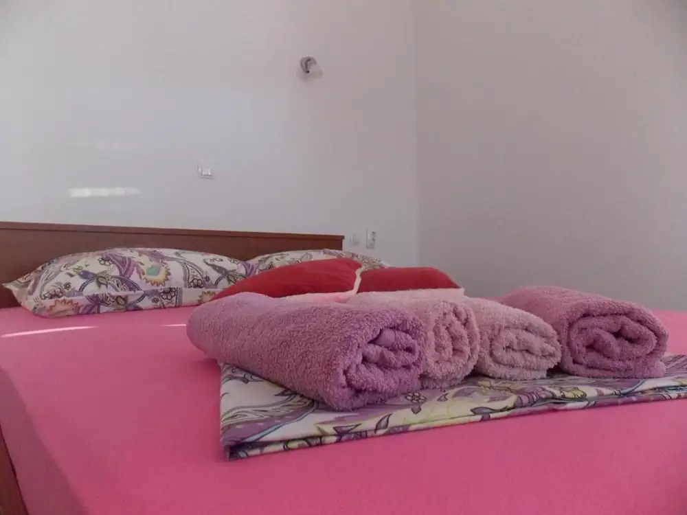 Tranquil Villa in Podstrana near Mutogras Beach
