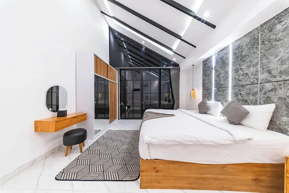 Seminyak Loft 360 by Villas R Us