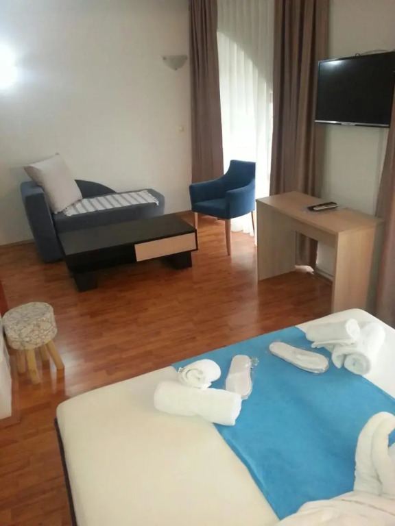 The Bulevard Hotel