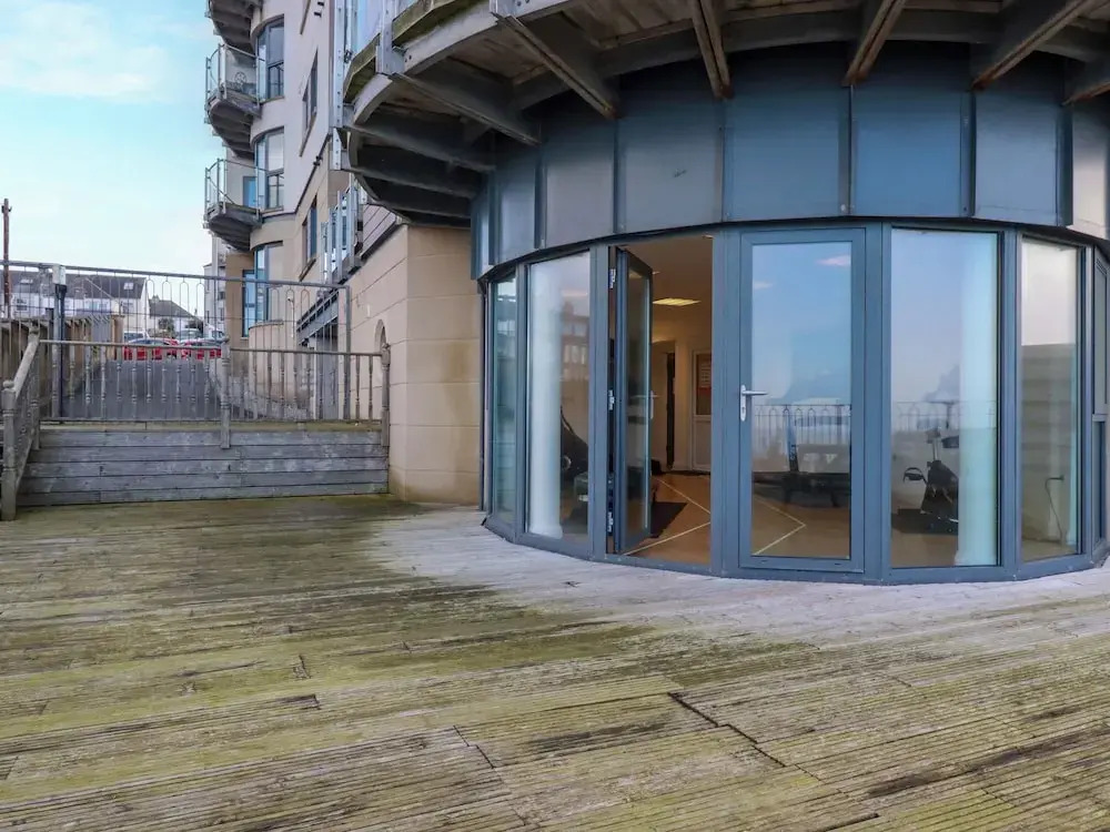Apartment 3
