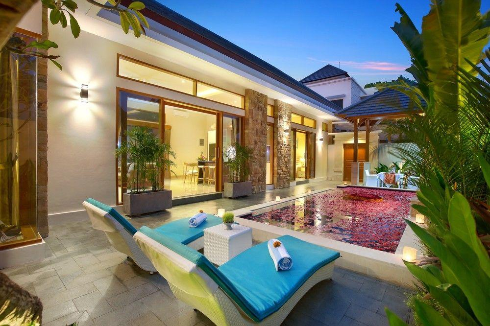 Holl Villa by Wildflower Group