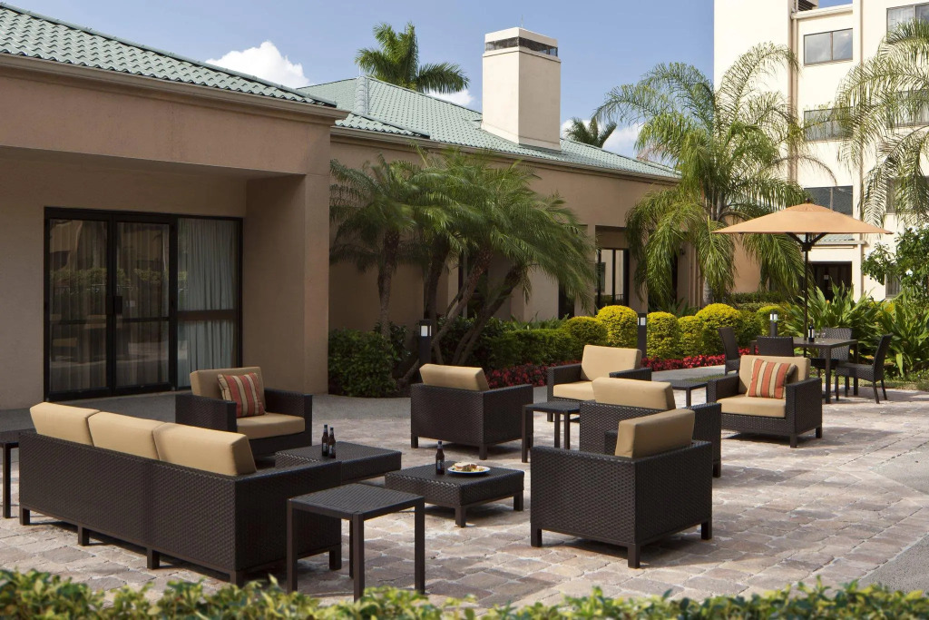 Courtyard Miami Airport West Doral