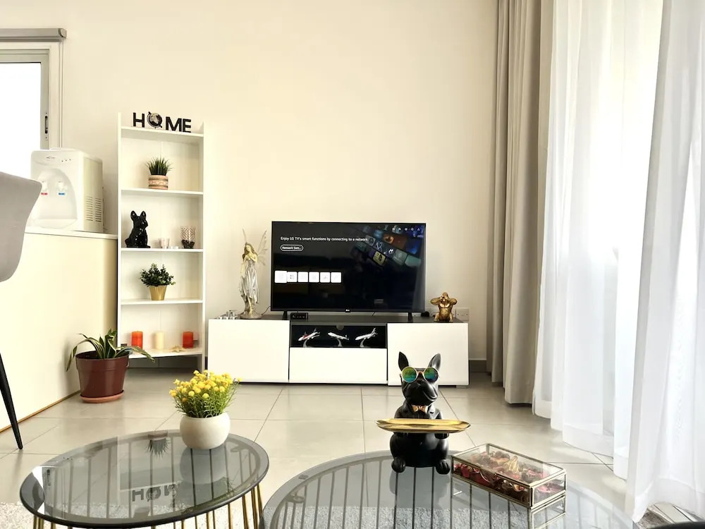 127 NIC - Stay Sun Line Apartment