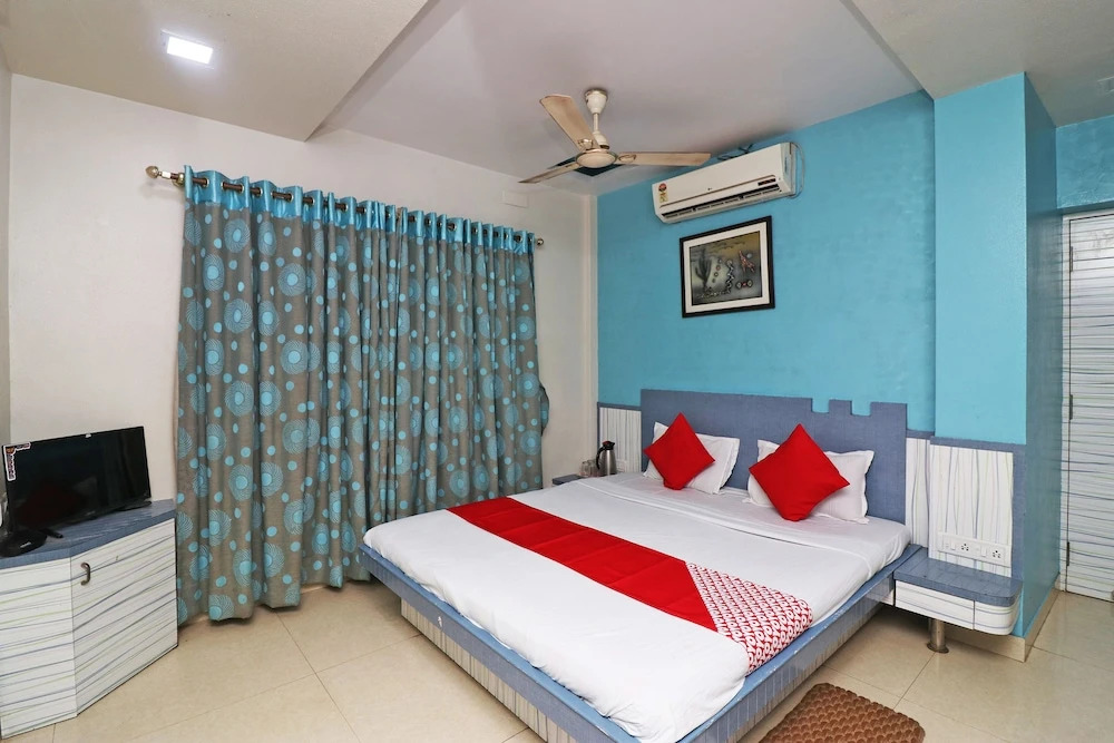 Hotel Artland by OYO Rooms