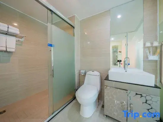Yechain Hotel (Nanning Wuming Bus Passenger Transport Terminal)