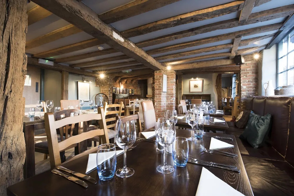 The Ostrich Inn London Heathrow