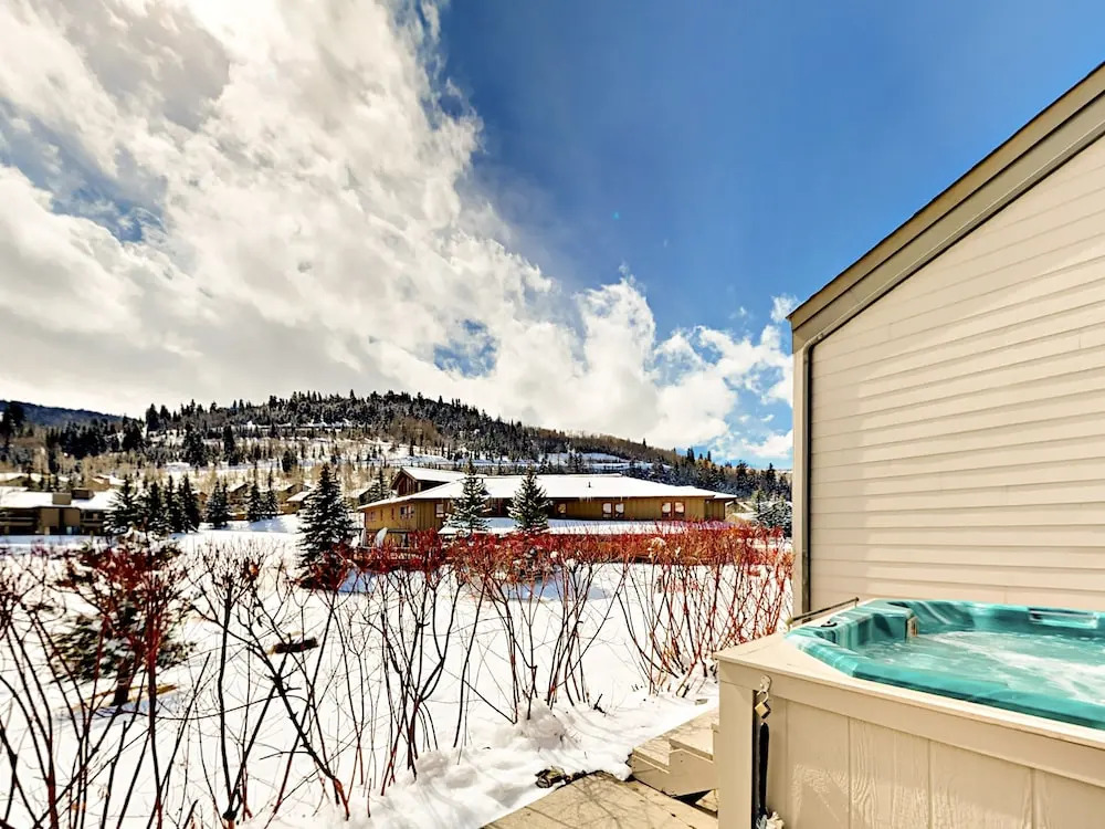1432 Deer Valley Drive North Townhome - 4 Br townhouse by RedAwning