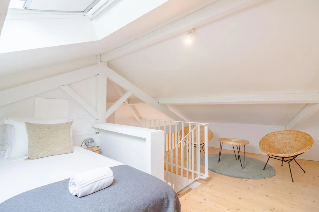 Taipas-11 in Oporto With 2 Bedrooms and 1 Bathrooms