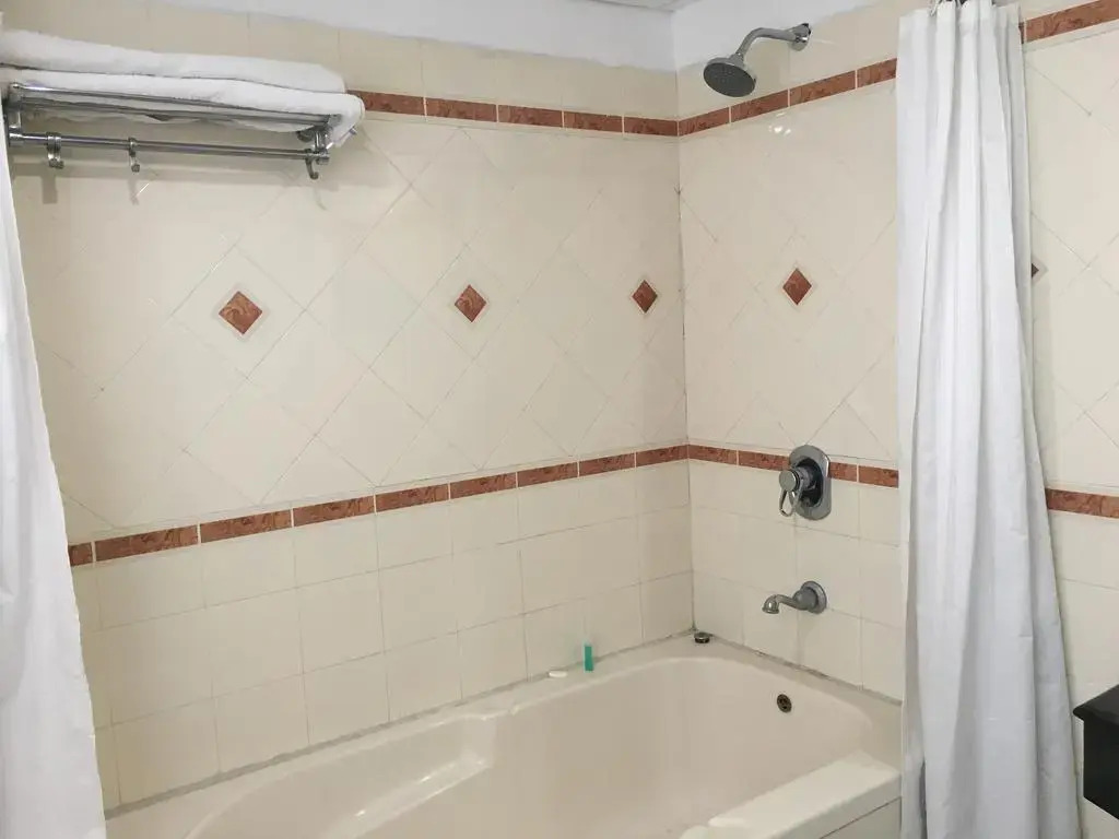 Hotel Lawrence