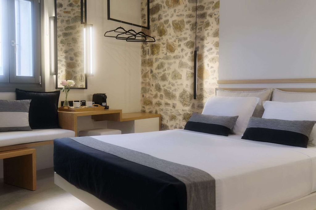 Zaira Hotel