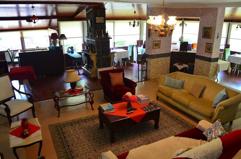 Destina Boutique Hotel