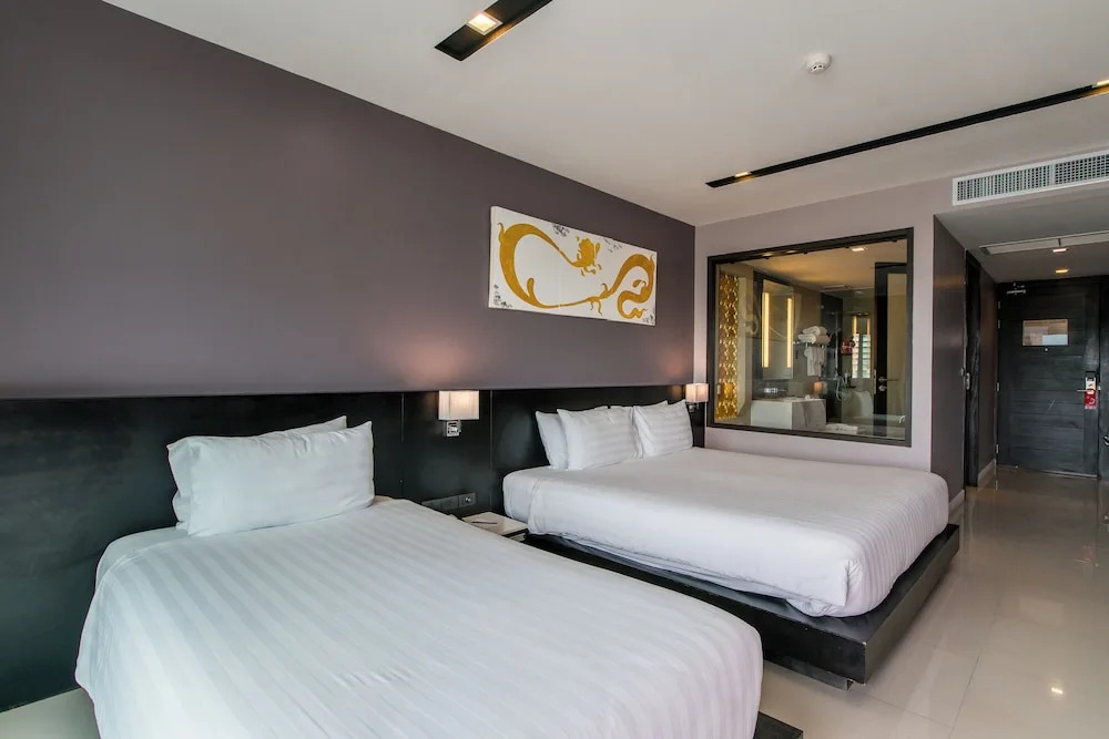 4616 - Studio With Balcony & Pool Near Patong Beach