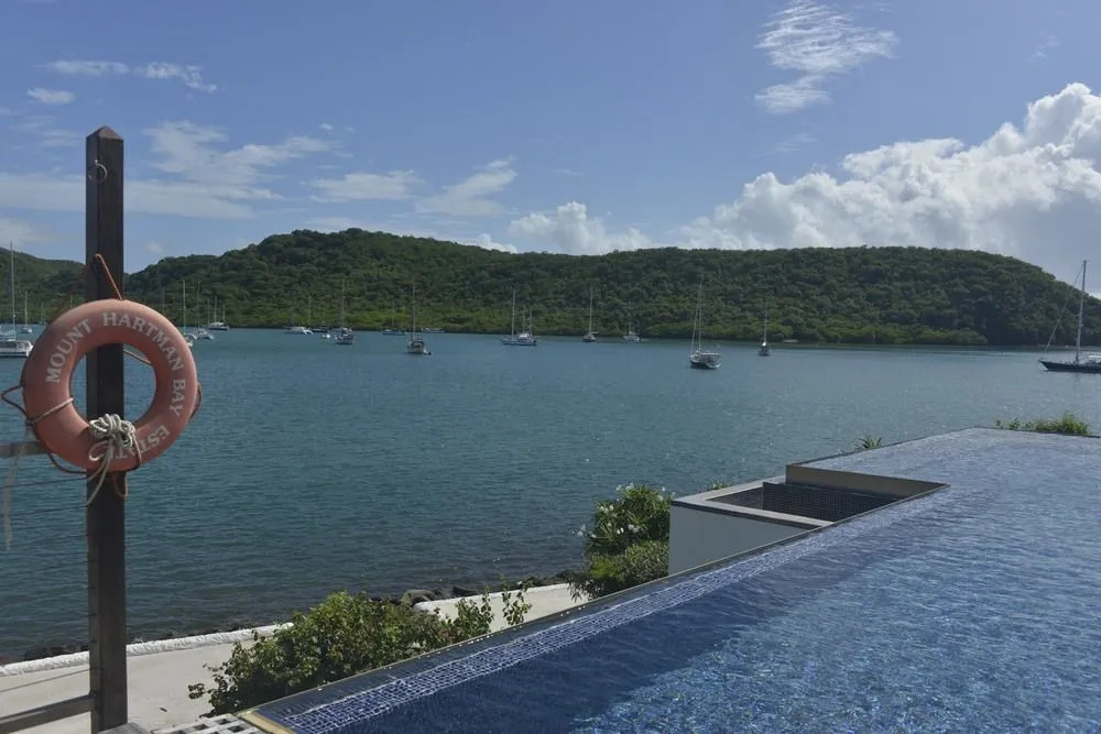 Mount Hartman Bay Estate Private Resort