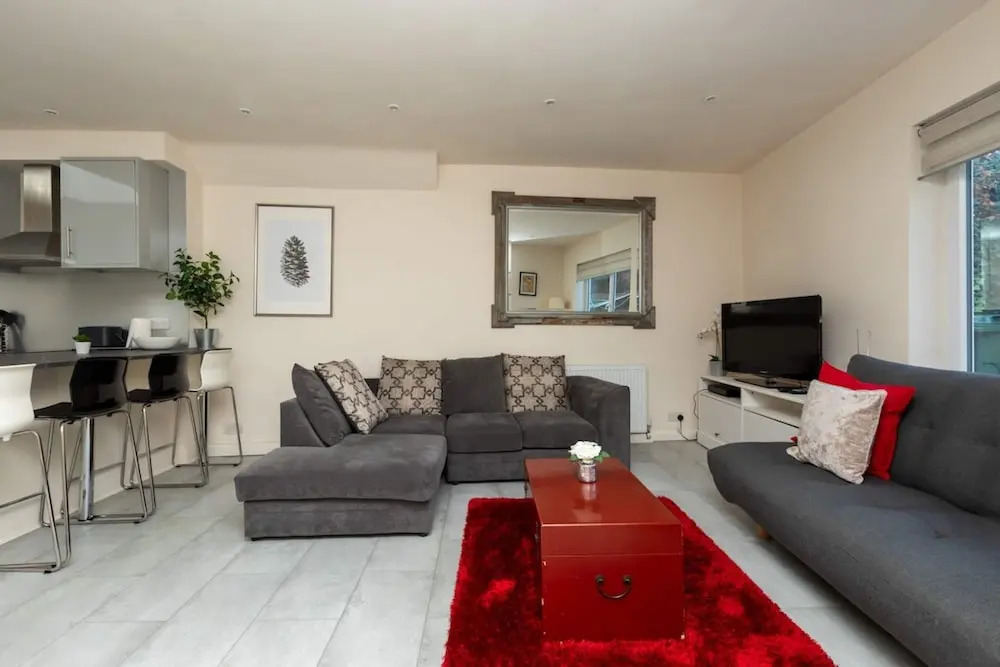 Bright & Contemporary 1bedroom Annexe - Herne Hill!