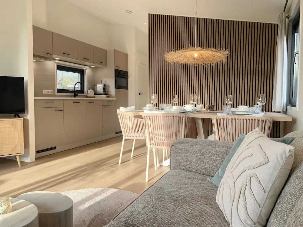 Chalet near Sint Maartenszee Beach
